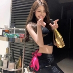 潮流新款2024年女生头像图片，速来欣赏！