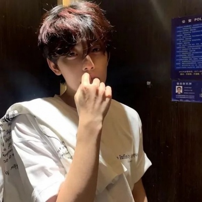 超绝的ins个性超酷男生头像
