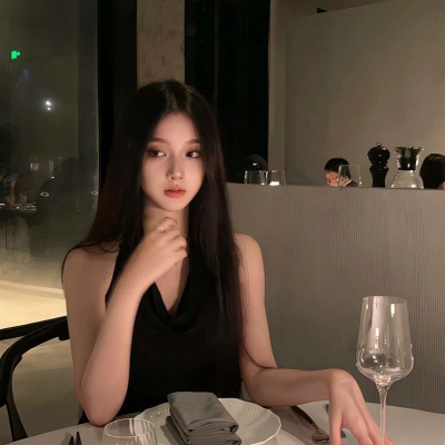 超绝的气质多金贵气女生头像