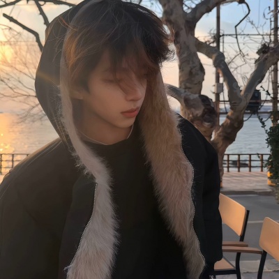 分享一波超赞的帅气小众男生头像