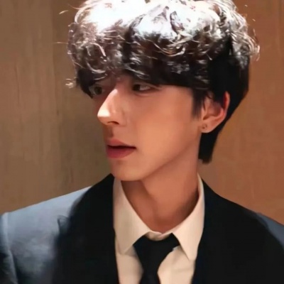 拒绝大众款！帅气洋气风小众男生头像，颜值与个性兼备