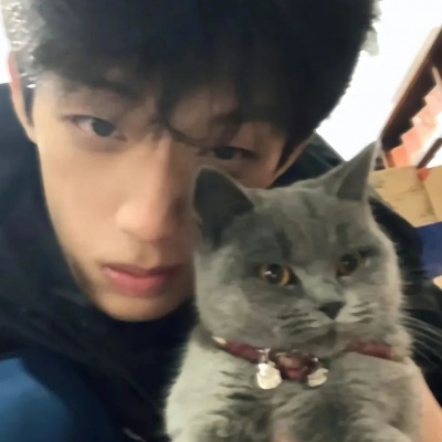 小众不撞款个性帅气男生头像合集，颜值与风格并存