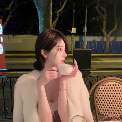 一眼贵气的高级女生头像，温柔优雅不挑风格