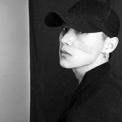 高颜值个性帅气男生头像：感受生活美好