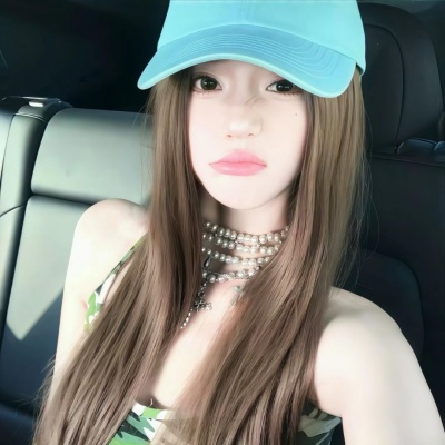 蓝色系小众气质女生头像，一眼心动！