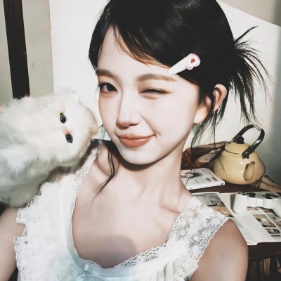 小众清新女生头像，赶紧挑一张