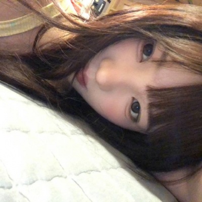 ins小众纯欲女生头像，纯与欲交织
