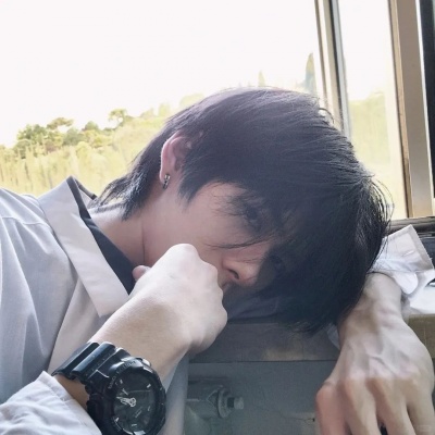 挖到一批ins小众帅气男头