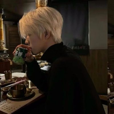 超酷的emo个性男生头像推荐