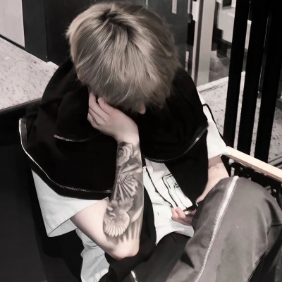挖到宝啦！情绪感小众男生头像来袭