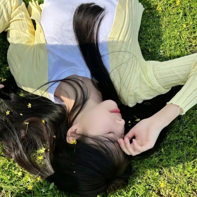 超绝的清新脱俗女生头像分享