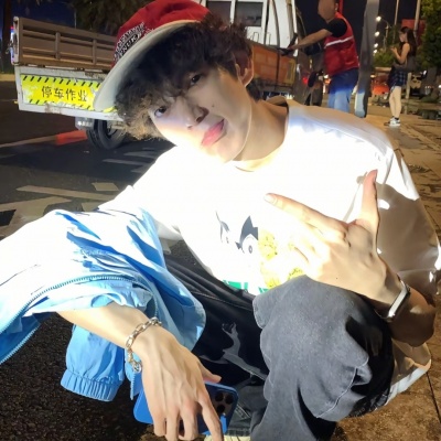 被帅到！ins风可爱帅气小众男头精选