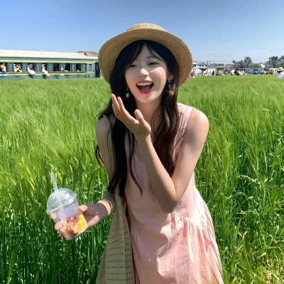 夏日自由感女生头像图片推荐